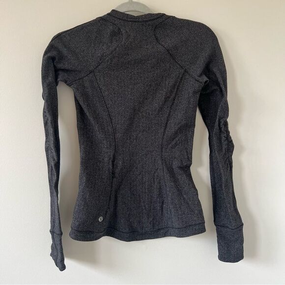 Lululemon Runderful Long Sleeve Heathered Herringbone Heathered Black 4 running - Picture 1 of 5